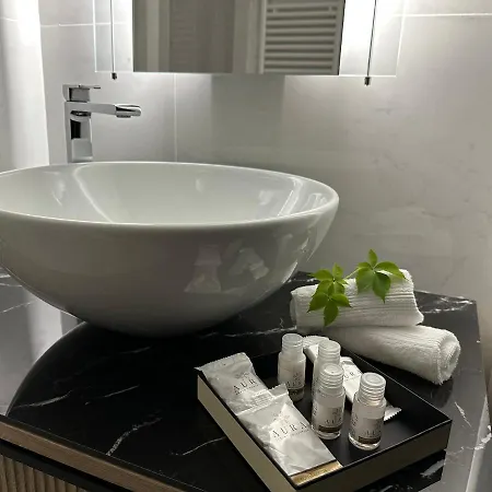 Jacuzzi Luxury In The Town Centre * Turin